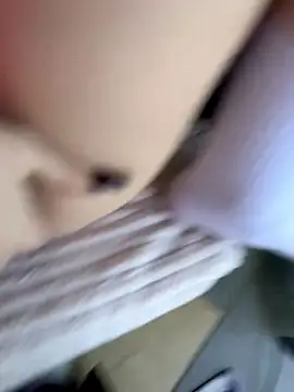 rolldolls - RollDolls's free webcam