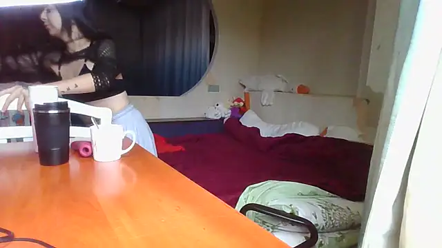 queenmomys - QueenMomyS's free webcam