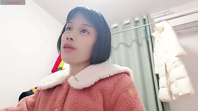 yan61 - Yan61's free webcam