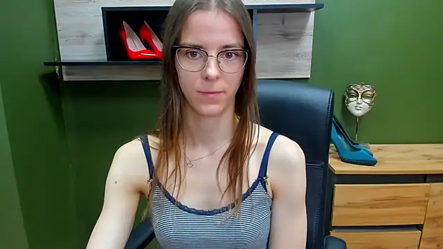 love_megi - Love_megi's free webcam