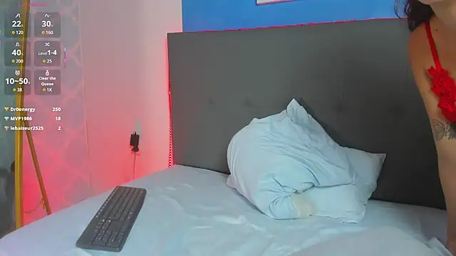 lindaa_natashaa_ - Lindaa_natashaa_'s free webcam