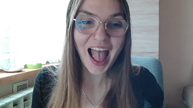 looveellyx - LooveELLYx's free webcam