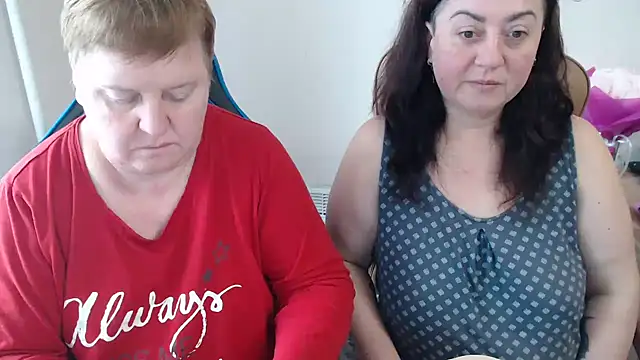 Bertie_Adeline webcam