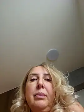 mariarichi_ - MariaRichi_'s free webcam