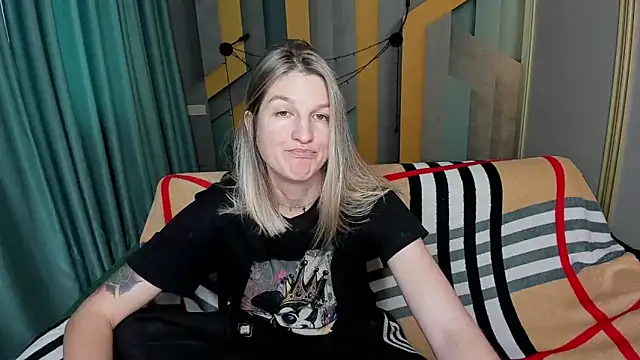 emilywalkeri - EmilyWalkeri's free webcam