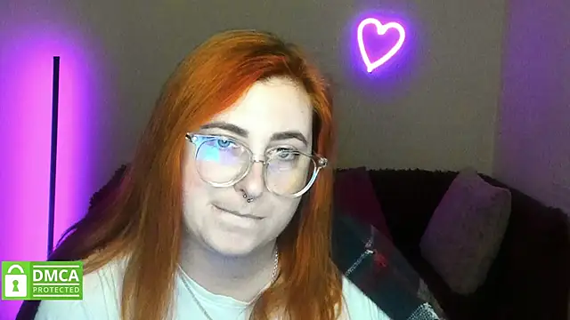 Alicia_love00 webcam