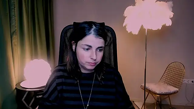 martaedams - MartaEdams's free webcam