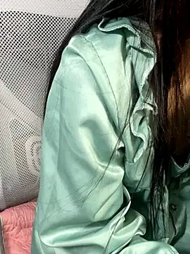 mina048 - Mina048's free webcam