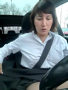 zhenjapoledance - ZhenjaPoledance's free webcam