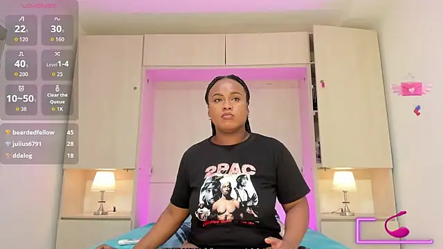 emilyystuart - EmilyyStuart's free webcam