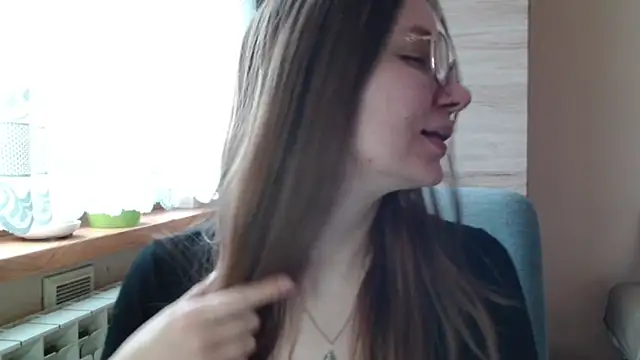 looveellyx - LooveELLYx's free webcam