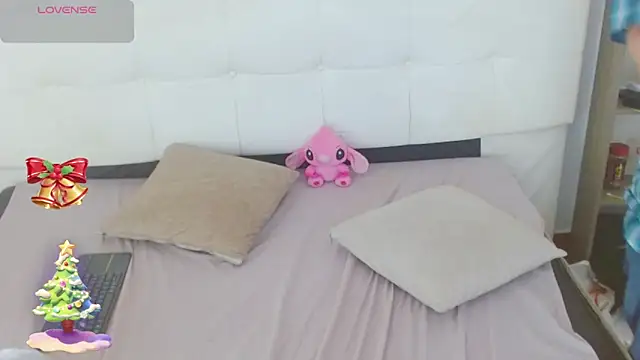 Candy_and_Jh0n webcam