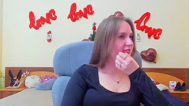 nesie-stoun - Nesie-Stoun's free webcam