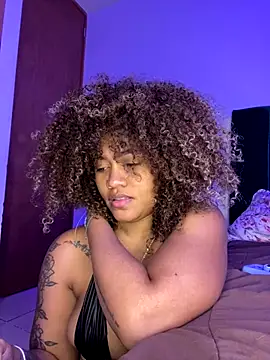 cam chatting Riri Brunnete