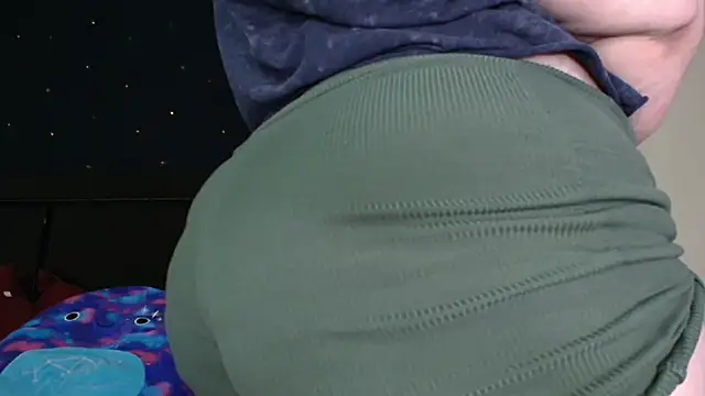 toxiclilly - ToxicLilly's free webcam