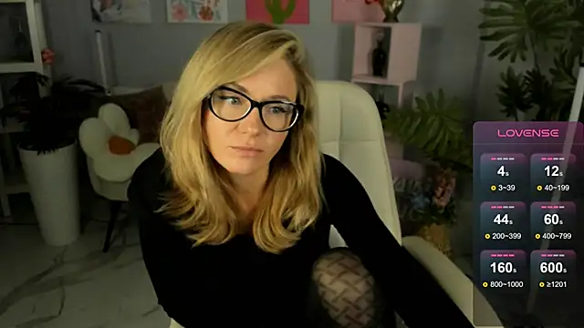 ladyizabel - LadyIzabel's free webcam