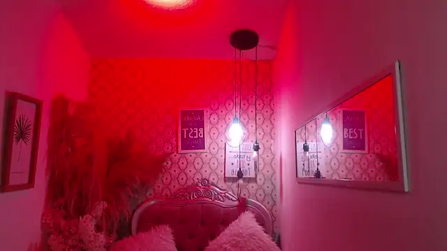 scarleth_blue webcam