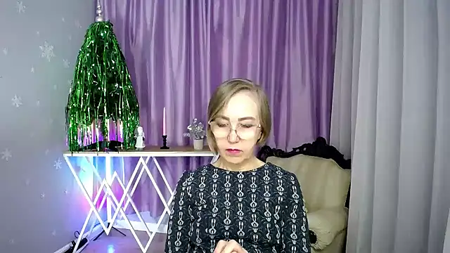 queen_a_n_i - Queen_a_n_i's free webcam