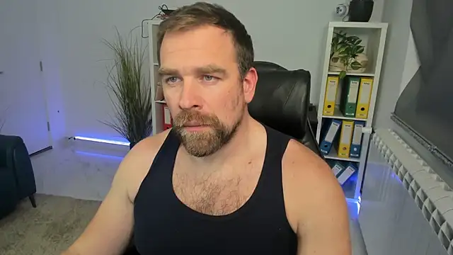 John-E-Dough Live Webcam on Stripchat