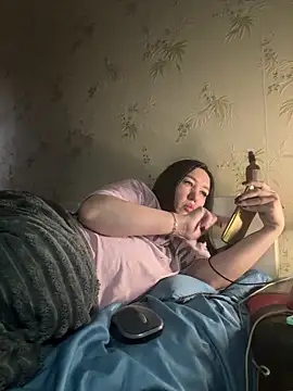 Naughtbaby_2025 webcam