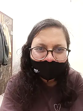 Mahira_sharma01 webcam