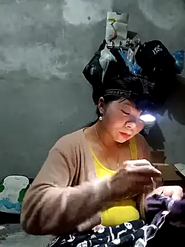 vangkt-cute - Vangkt-cute's free webcam