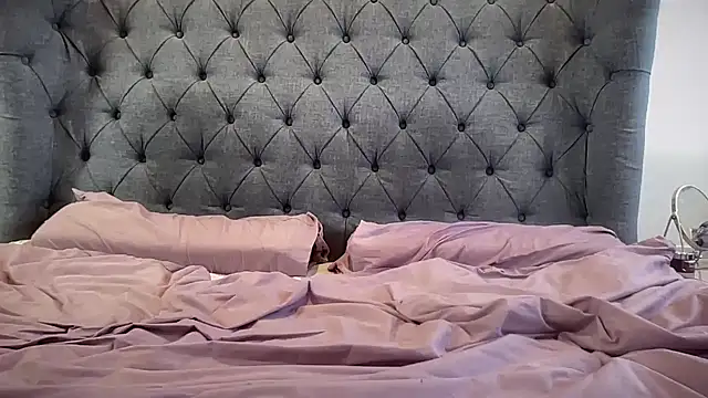 eatmypie69 - Eatmypie69's free webcam