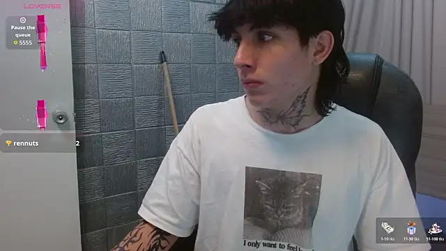 Iantwink18 Live Webcam on Stripchat