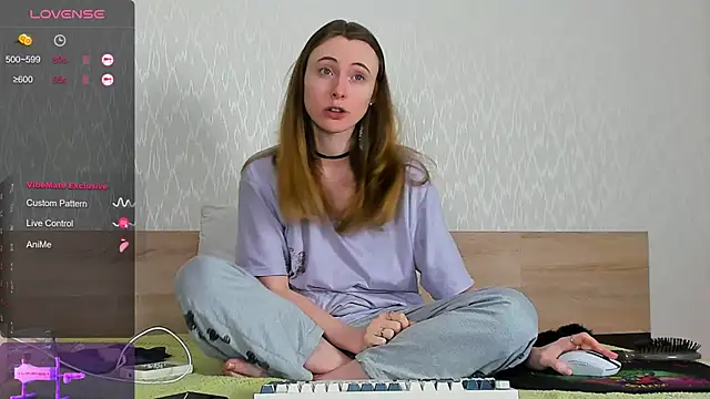 Cowell_Adelina webcam