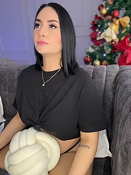 Webcam Model (GabriellaFerrer)  is live.Free join now!