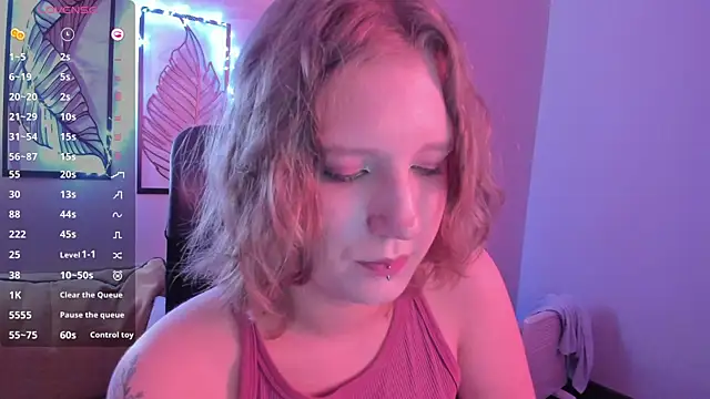 Hailey_Foxy webcam