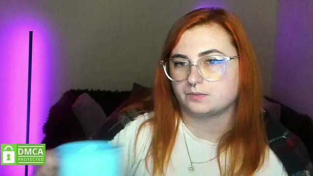 alicia_love00 - Alicia_love00's free webcam