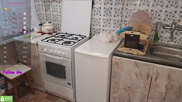 VerySweetKate111 webcam