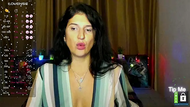 Alianna_Solo_Kisses webcam