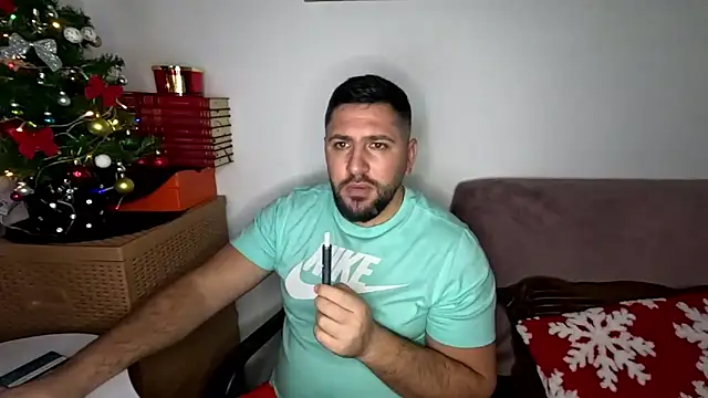 gold_alpha_boy - Gold_Alpha_Boy's free webcam