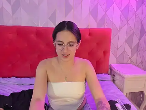 IsabellaRousset webcam