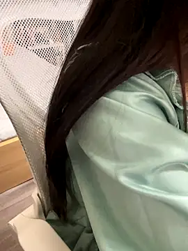 mina048 - Mina048's free webcam