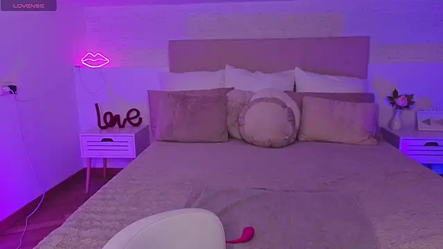 bubblegum1_ - Bubblegum1_'s free webcam