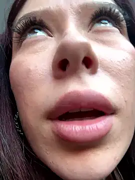 RollDolls Live Webcam on Stripchat