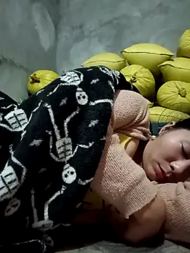 vangkt-cute - Vangkt-cute's free webcam