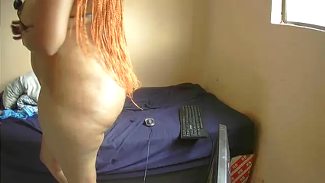 sexyzulubarbie (F young) - show Boobs