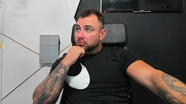 duncanstone (M young) - Jaguar style , unleash the animal !