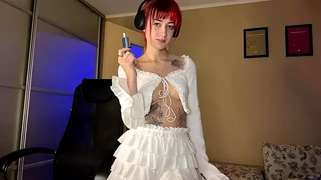 emilyskyline - EmilySkyline's free webcam - UK Sex Cams