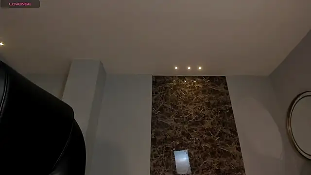 fernandax1 - FernandaX1's free webcam - UK Sex Cams