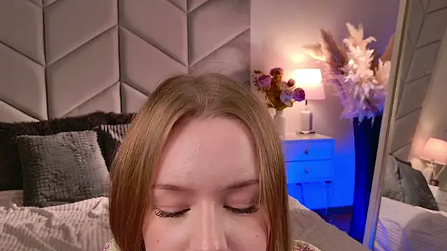 lucy_shaw - Lucy_Shaw's free webcam