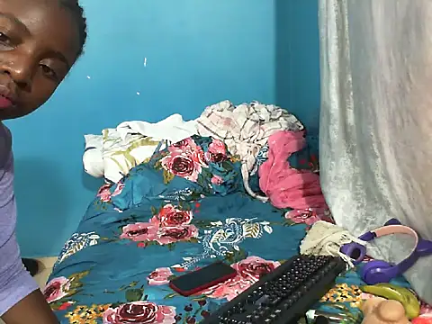 blackpearl_19 - BlackPearl_19's free webcam