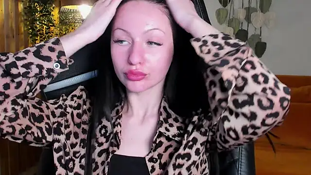 naomiblakes - NaomiBlakes's free webcam