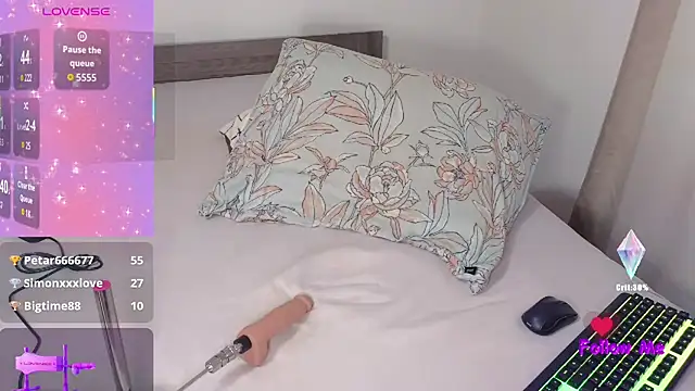 rosebelle11111 - Rosebelle11111's free webcam