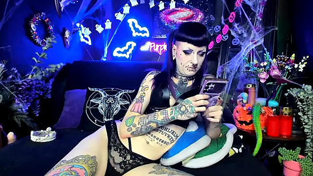 Purple_Coffin666 webcam