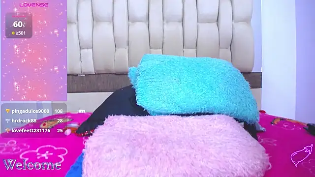 DollCoquette27 webcam